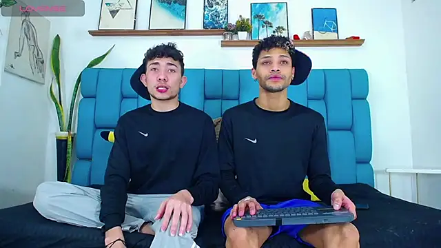 STRANGER BOYS online show from 07-04-26, 11:20