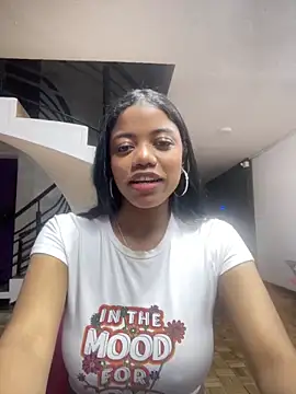 Snapshot of Ariana_roxe_ chatting on 06-16-26, 03:28 Ariana roxe online show from 06-16-26, 03:28