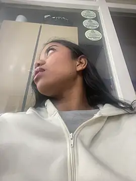 Snapshot of Ariana_roxe_ chatting on 06-21-26, 03:23 Ariana roxe online show from 06-21-26, 03:23