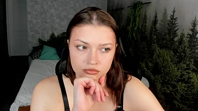 Snapshot of Maya-Mimi chatting on 07-09-26, 12:55 Maya-Mimi online show from 07-09-26, 12:55