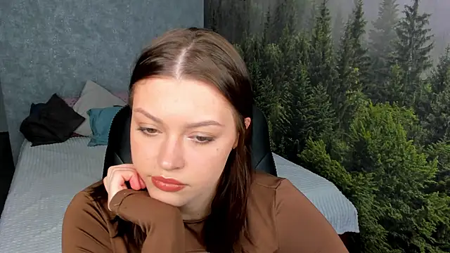 Snapshot of Maya-Mimi chatting on 06-11-26, 01:05 Maya-Mimi online show from 06-11-26, 01:05