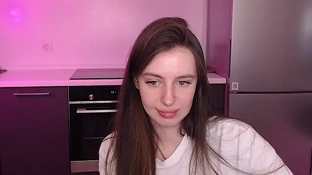 Snapshot of MuseMia chatting on 06-10-26, 10:33 MuseMia online show from 06-10-26, 10:33