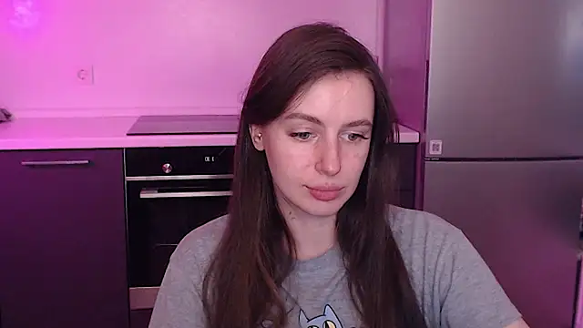 Snapshot of MuseMia chatting on 06-12-26, 12:30 MuseMia online show from 06-12-26, 12:30