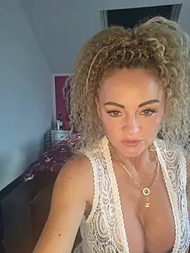 GymMoniMilf online show from 06-21-26, 09:26