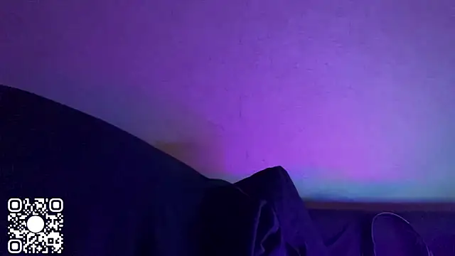xXMelanieseXx online show from 07-11-26, 05:24