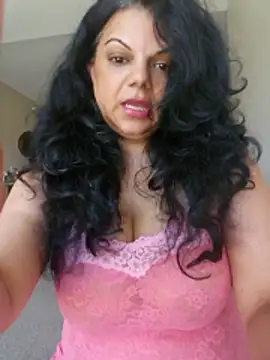 habibiforyou81 online show from 06-06-26, 05:18