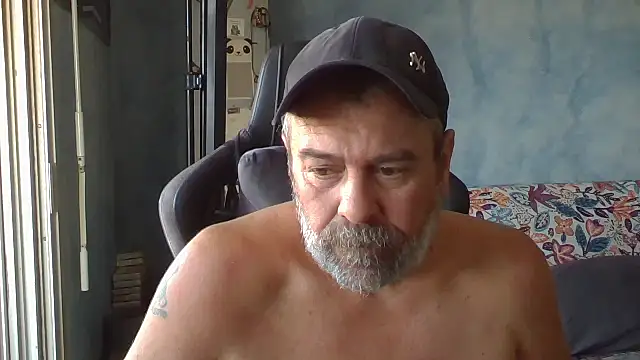 Snapshot of panda_06200 chatting on 07-11-26, 06:57 panda 06200 online show from 07-11-26, 06:57