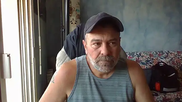 Snapshot of panda_06200 chatting on 06-23-26, 10:46 panda 06200 online show from 06-23-26, 10:46