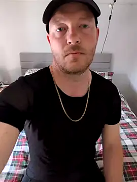 Straight GuyUK online show from 06-27-26, 10:43
