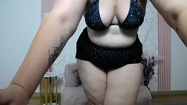 Snapshot of _AmberMuse_ chatting on 06-30-26, 11:21 AmberMuse online show from 06-30-26, 11:21