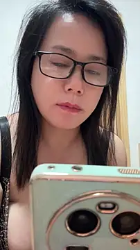Snapshot of dabaitu38D chatting on 06-23-26, 04:43 dabaitu38D online show from 06-23-26, 04:43