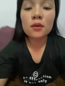 Luna-mi online show from 05-27-26, 02:24