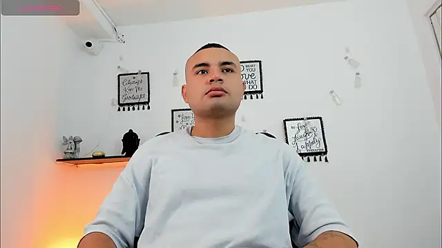 Snapshot of DamianBlazze chatting on 05-31-26, 12:22 DamianBlazze online show from 05-31-26, 12:22
