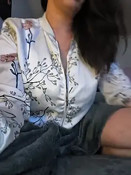 priska-lova online show from 06-07-26, 12:05