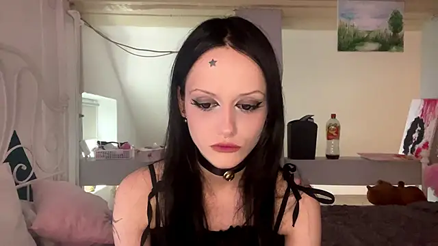 Snapshot of DreamaWeavers chatting on 06-15-26, 03:44 DreamaWeavers online show from 06-15-26, 03:44
