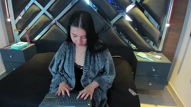 SkyCollins online show from 07-03-26, 03:46