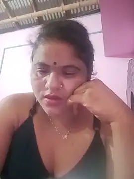 Snapshot of Maya_Vabi chatting on 05-30-26, 08:47 Maya Vabi online show from 05-30-26, 08:47