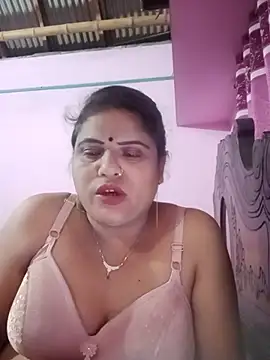 Snapshot of Maya_Vabi chatting on 07-07-26, 01:47 Maya Vabi online show from 07-07-26, 01:47