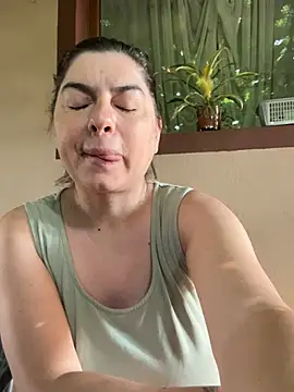 Snapshot of evaxxxcurvyxxx chatting on 07-09-26, 05:30 evaxxxcurvyxxx online show from 07-09-26, 05:30