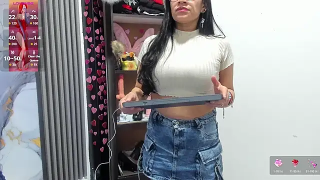 Taylorr38 online show from 07-16-26, 08:44
