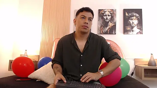 Snapshot of Diego_salvatore chatting on 06-30-26, 02:39 Diego salvatore online show from 06-30-26, 02:39