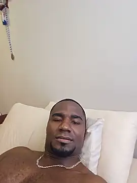 Snapshot of tu_negrito_sexy chatting on 05-27-26, 03:19 tu negrito sexy online show from 05-27-26, 03:19