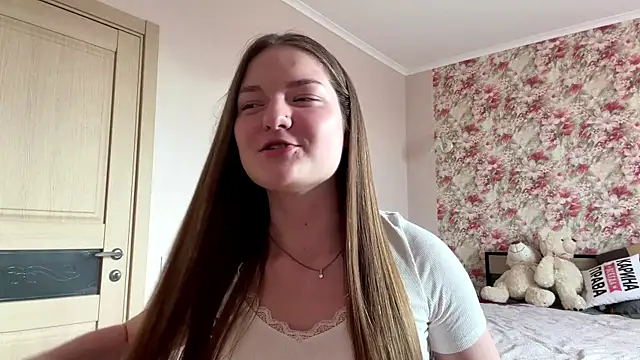 lizzzanatooo online show from 06-15-26, 03:01