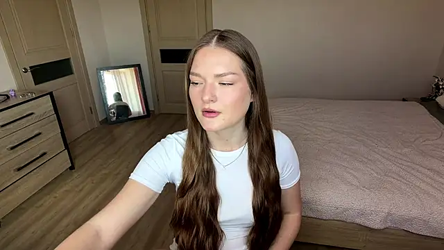 lizzzanatooo online show from 06-10-26, 02:07