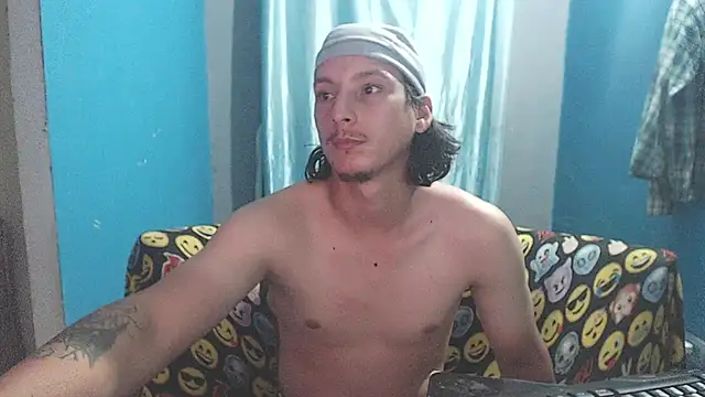 Snapshot of MrKingsaintx chatting on 07-12-26, 11:49 MrKingsaintx online show from 07-12-26, 11:49