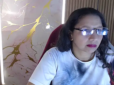 Snapshot of Danna_Sg chatting on 06-16-26, 04:12 Danna Sg online show from 06-16-26, 04:12