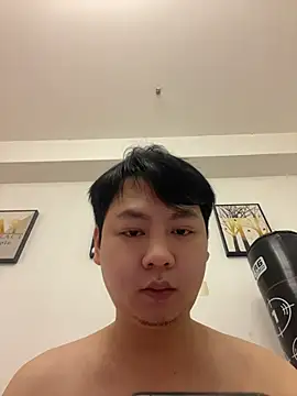 xiaoyi- online show from 06-03-26, 04:46