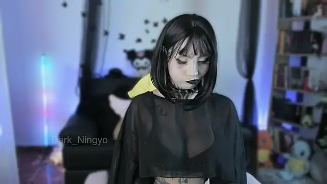 Snapshot of Dark_ningyo1 chatting on 06-14-26, 01:24 Dark ningyo1 online show from 06-14-26, 01:24