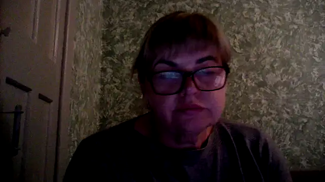 Snapshot of Empress211 chatting on 05-30-26, 06:13 Empress211 online show from 05-30-26, 06:13