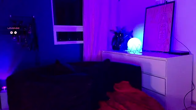 Skadii  online show from 06-25-26, 03:37