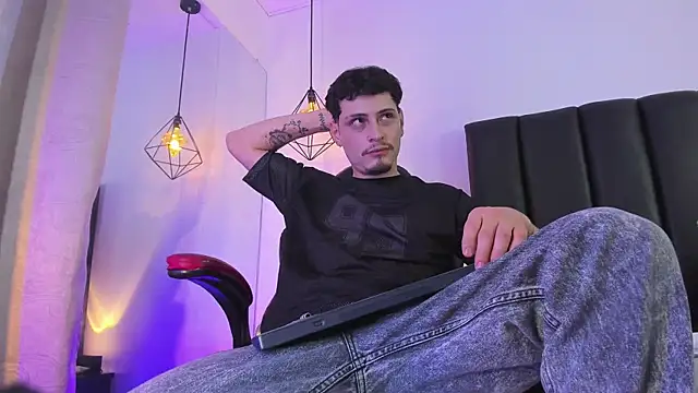 Alexlux1 online show from 05-27-26, 07:54