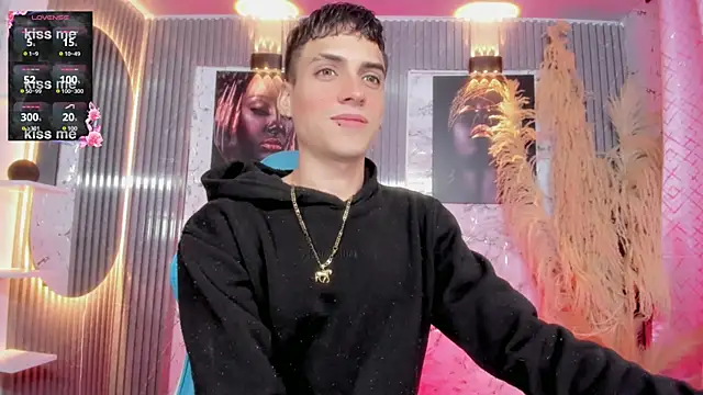 latino boyy  online show from 06-04-26, 09:25