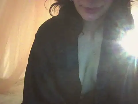 Snapshot of Nyx_Nuit chatting on 06-14-26, 12:18 Nyx Nuit online show from 06-14-26, 12:18