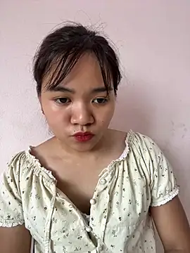Snapshot of Ari_baby9 chatting on 06-04-26, 03:33 Ari baby9 online show from 06-04-26, 03:33