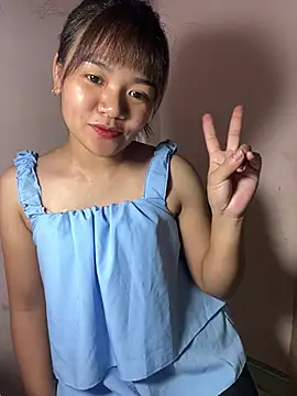 Snapshot of Ari_baby9 chatting on 07-04-26, 02:43 Ari baby9 online show from 07-04-26, 02:43