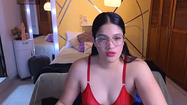 Snapshot of Allison_cute19 chatting on 06-01-26, 07:57 Allison cute19 online show from 06-01-26, 07:57
