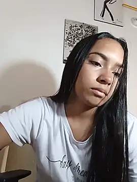 xcleila online show from 06-20-26, 02:00