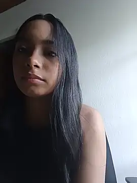 xcleila online show from 07-08-26, 09:48
