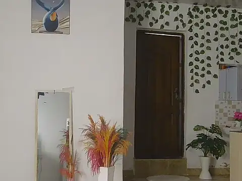 Snapshot of Skyy_Brown chatting on 07-19-26, 07:50 Skyy Brown online show from 07-19-26, 07:50