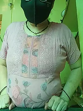 Snapshot of hi-bhabhi chatting on 06-01-26, 03:18 hi-bhabhi online show from 06-01-26, 03:18