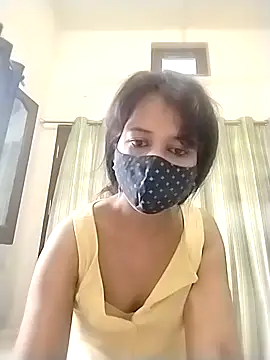 cutieNancy89 online show from 06-18-26, 11:26