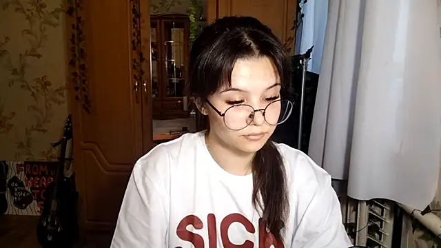 Adilily online show from 06-02-26, 03:23