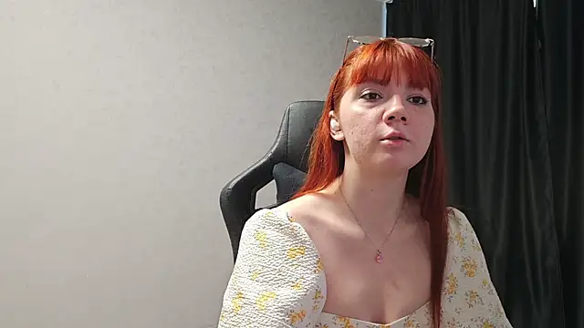 Snapshot of PureSanny chatting on 05-31-26, 11:05 PureSanny online show from 05-31-26, 11:05