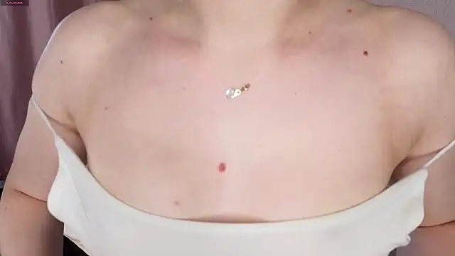 LeishaChamblee online show from 07-07-26, 06:47