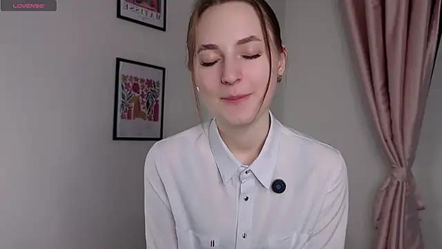 LeishaChamblee online show from 06-22-26, 01:22