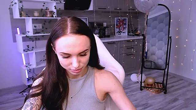 Snapshot of NicoleMerz chatting on 06-01-26, 11:10 NicoleMerz online show from 06-01-26, 11:10